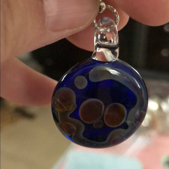 Handmade Glass Skull Pendant - Picture 3 of 6